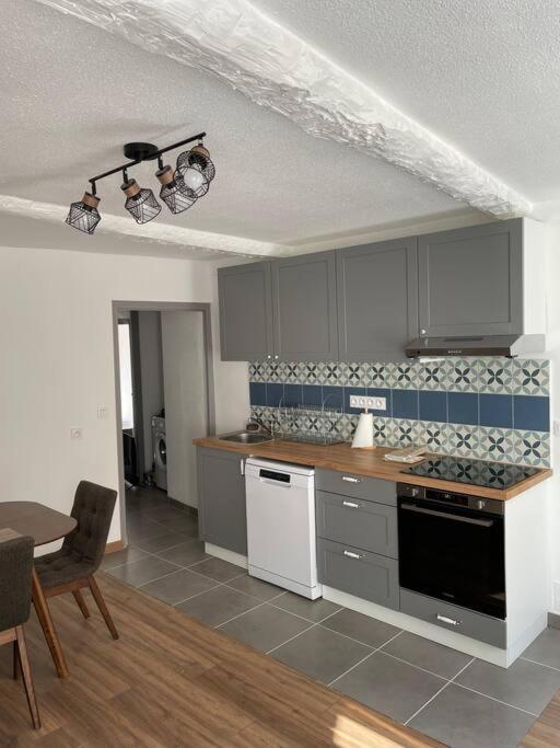 Grand Appartement Hyper Centre جراس المظهر الخارجي الصورة